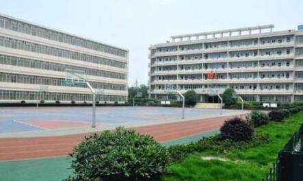 四川核瑞工程職業(yè)技術學校是中專嗎