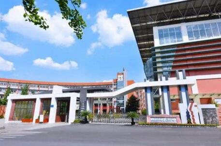 成都公辦的普通高中有哪些