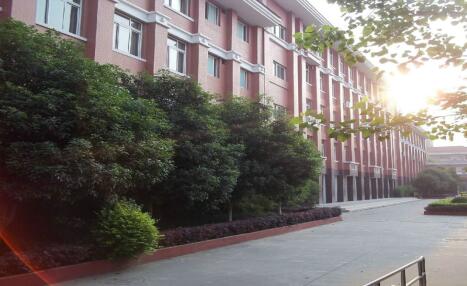 崇州市崇慶中學怎么樣、好不好