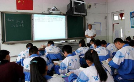 職業高中與普通高中的區別