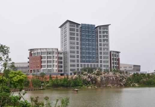 成都成工科技工程技工學校