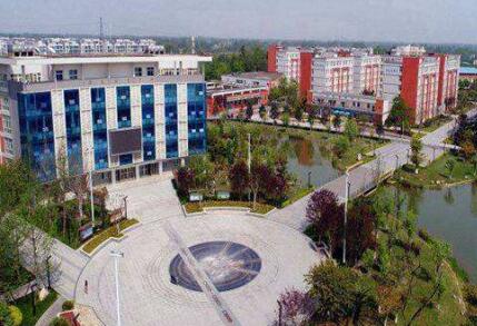 成都鐵路衛(wèi)生學(xué)校2023招生簡章