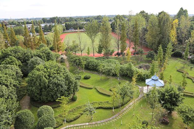 成都指南針職業技術學校