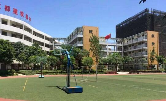 成都市建筑職業(yè)中專校籃球場