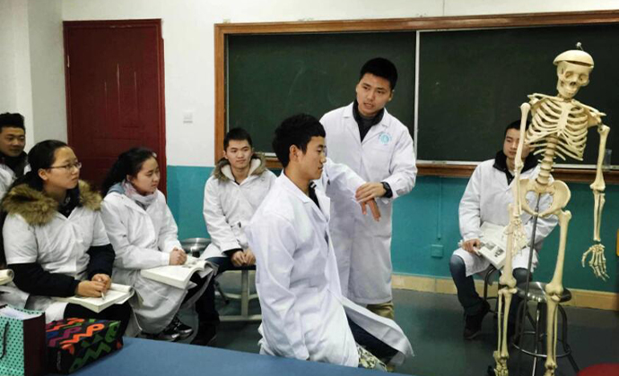 成都中醫藥大學附屬醫院針灸學校