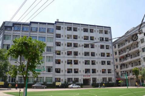 重慶光華女子職業(yè)學(xué)?？诒?、怎么樣