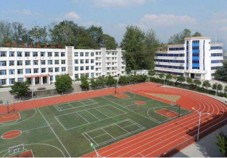 重慶墊江縣第一職業中學校操場