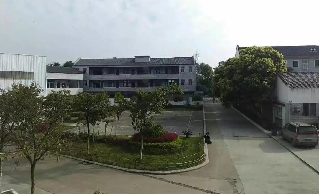 成都市莊園機電職業技術學校