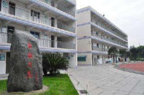 成都信息技術(shù)學(xué)校