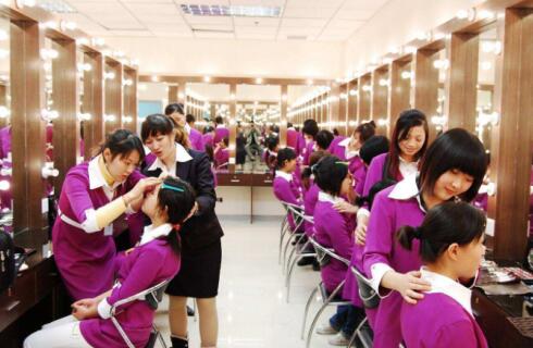 成都市現(xiàn)代職業(yè)技術(shù)學(xué)校地址、聯(lián)系方式