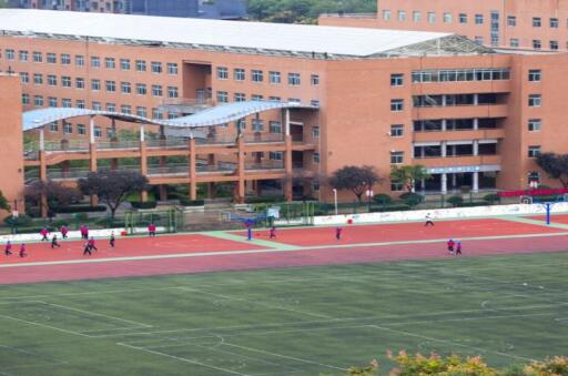 成都市蜀興職業中學2022年收費標準