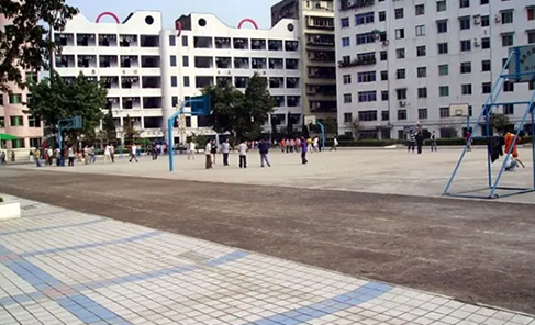 四川省達(dá)川區(qū)亭子職業(yè)高級中學(xué)