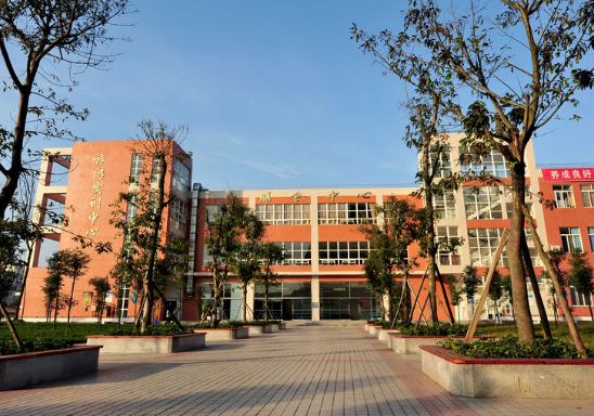 四川省德陽黃許職業(yè)中專學(xué)校
