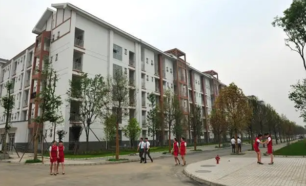 四川省旅游學(xué)校