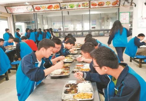 四川省大邑縣職業(yè)高級中學(xué)食堂環(huán)境