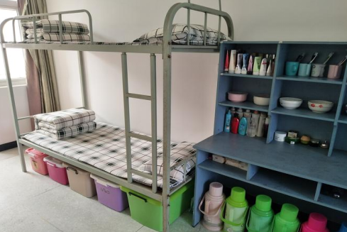 四川省大邑縣職業(yè)高級中學(xué)宿舍環(huán)境