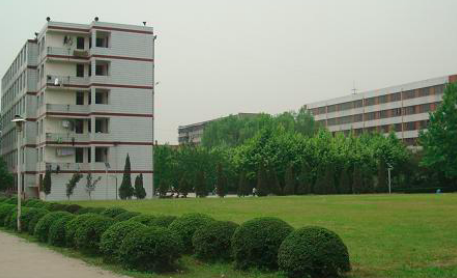 四川省工業貿易學校地址、聯系方式