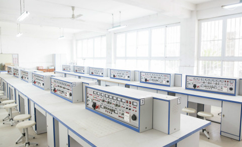 四川省工業貿易學校