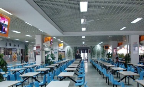 四川省鄰水縣興仁職業(yè)中學(xué)