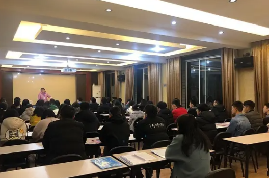 成都有哪些學校有單招培訓班