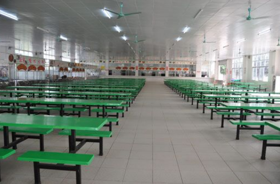 四川省蓬溪縣中等職業技術學校食堂圖片