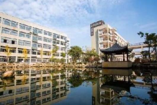 四川省仁壽縣第二高級職業中學環境