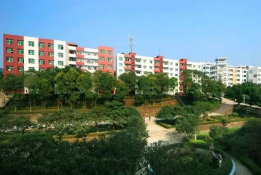 四川省射洪市職業中專學校