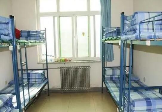 四川省通江縣職業高級中學宿舍圖片