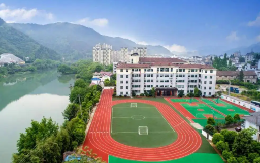 普高初中畢業生