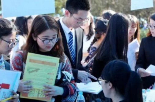 五年制高職與五年制大專的區別