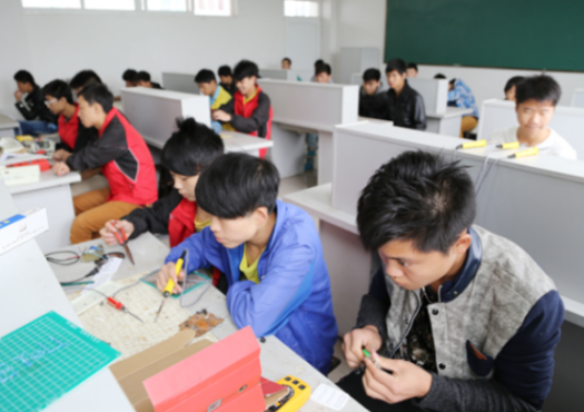 中專3+2和大專的區別