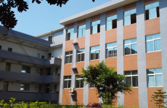 四川鹽業(yè)學(xué)校