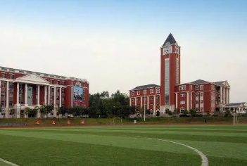 重慶楓葉國際學校是公辦還是民辦