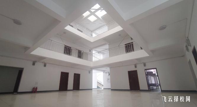 成都光華技工學校錄取招生分數線