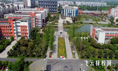 成都鐵路衛(wèi)生學(xué)校一年學(xué)費(fèi)多少