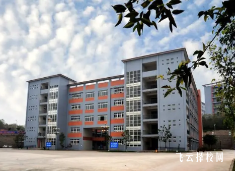 羅江通用職業(yè)技術(shù)學(xué)校學(xué)費(fèi)多少