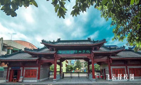 眉山市育英學(xué)校學(xué)費(fèi)多少