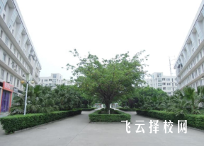 成都華西衛(wèi)校招生分數(shù)線