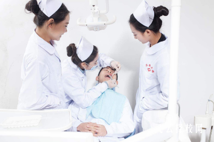 西南醫科大學口腔醫學專業介紹