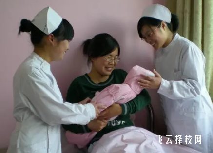 內江衛生與健康職業學院助產專業介紹
