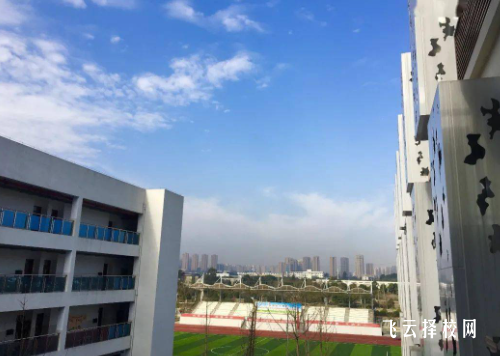 成都龍泉驛區(qū)有哪些職高學(xué)校