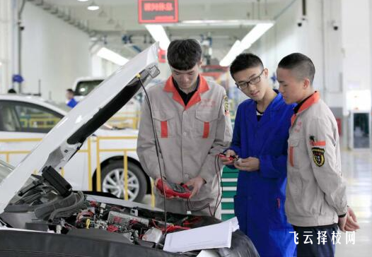 成都汽車職業(yè)技術(shù)學(xué)校地址