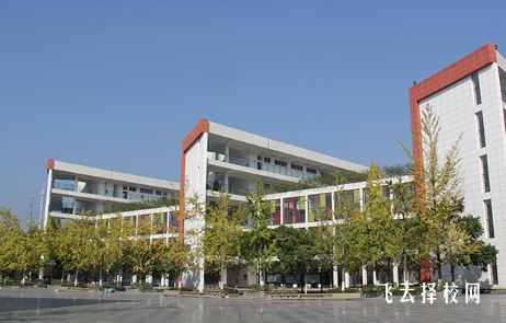 四川商務學校靠譜嗎