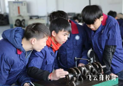 18歲是上技校還是上班