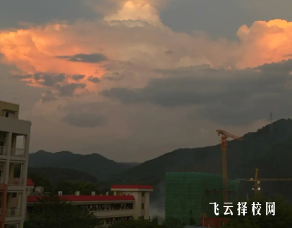 彭州市技工學(xué)校2024報名條件