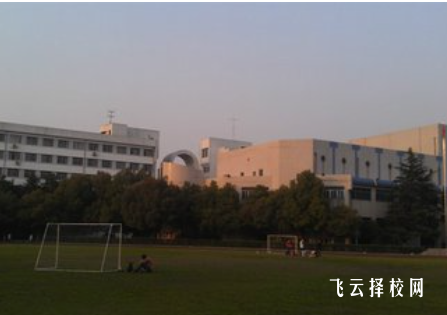 高職單招必須是應屆生嗎