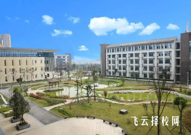 成都龍泉驛區(qū)職高學(xué)校學(xué)費(fèi)一般多少