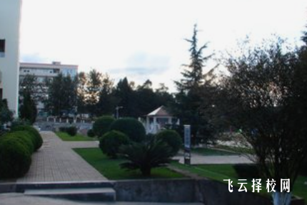 技校學費多少錢一學期