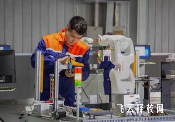 瀘州市鵬程中等職業(yè)學校哪個專業(yè)前景好