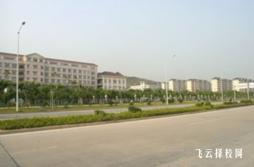 四川省犍為職業高級中學在哪里怎么去